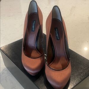 Dolce & Gabbana Rust Satin Pointed-Toe Pumps with Black Trim